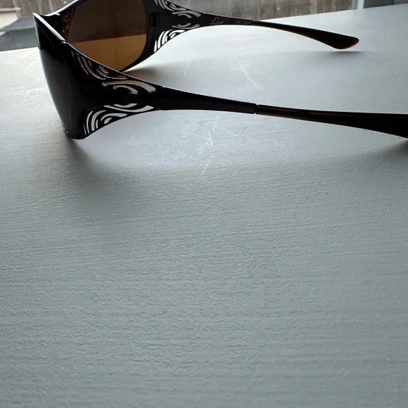 Oakley Liv Shield Sunglasses - Polished Chocolate - Picture 7 of 12